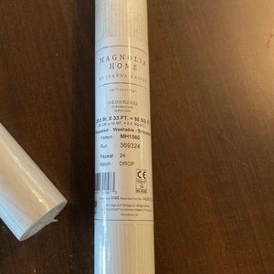 Magnolia Home by Joanna Gaines Shiplap Wallcovering